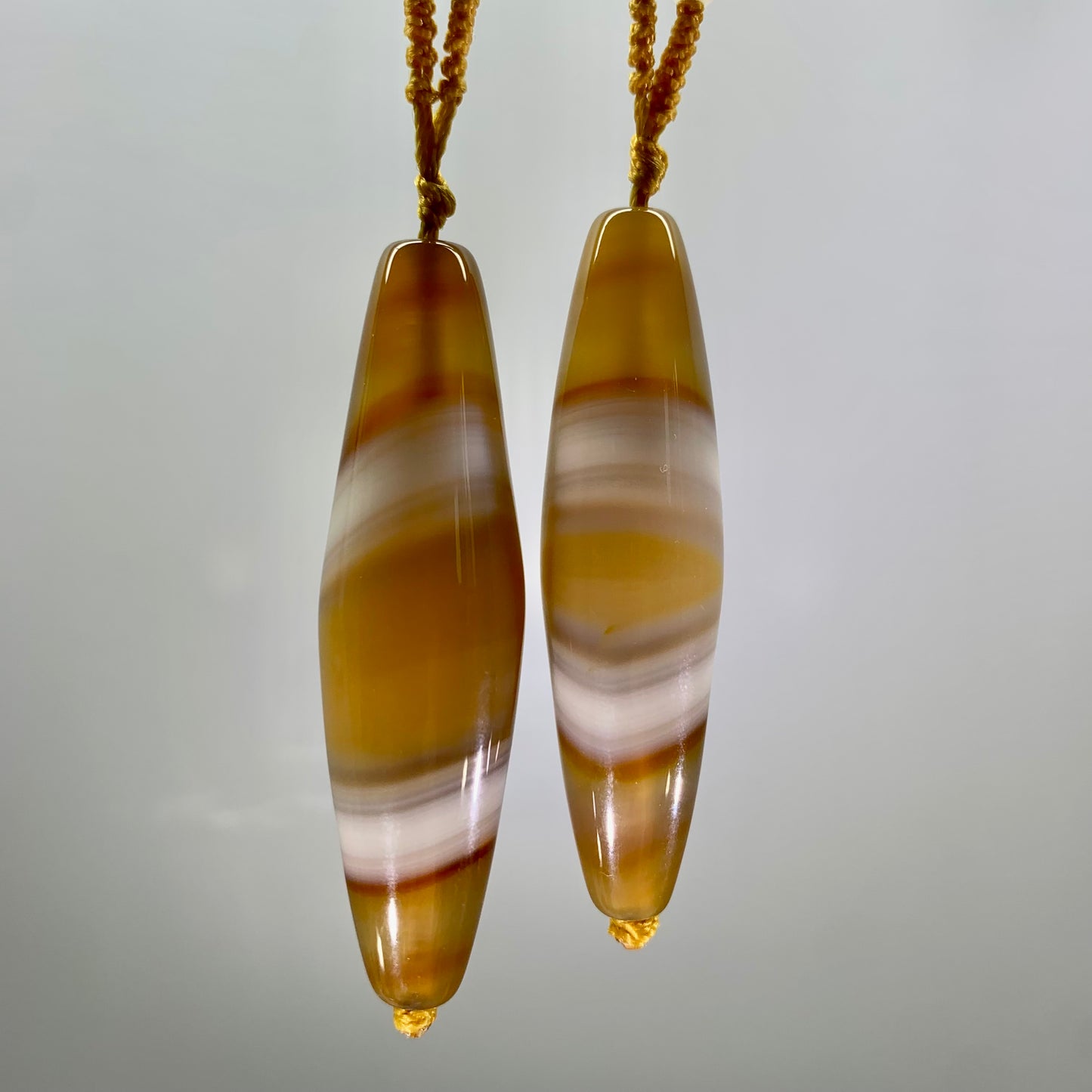 ONLY ONE - Couple's Dzi Bead - Cuddling