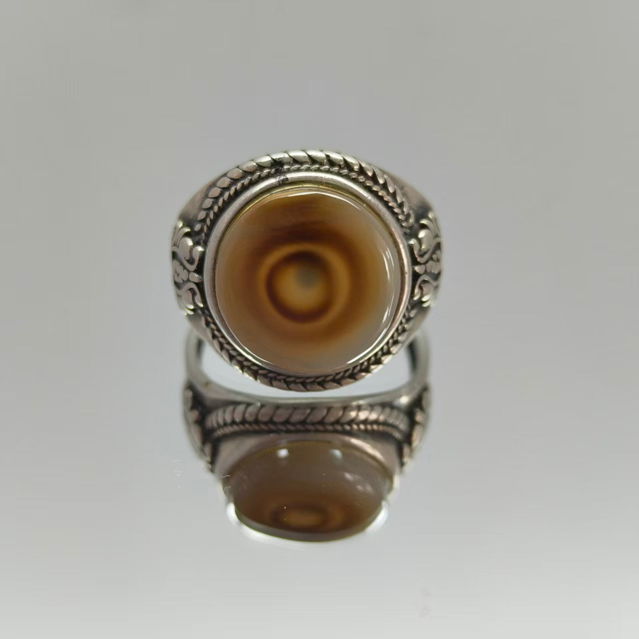 ONLY ONE- Sky Eye ring