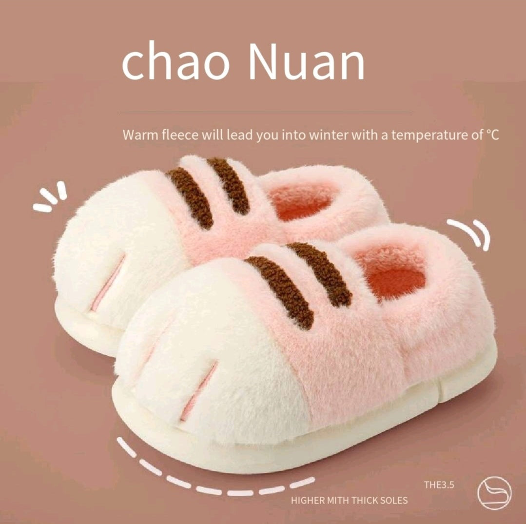 Women‘s autumn and winter cute cat paw cotton shoes/slippers/fleece-lined and thickened/adorable for couples/suitable for both outdoor and indoor home use
